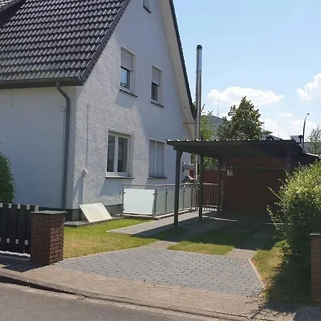 With Bathroom & Kitchen - Bad Salzuflen